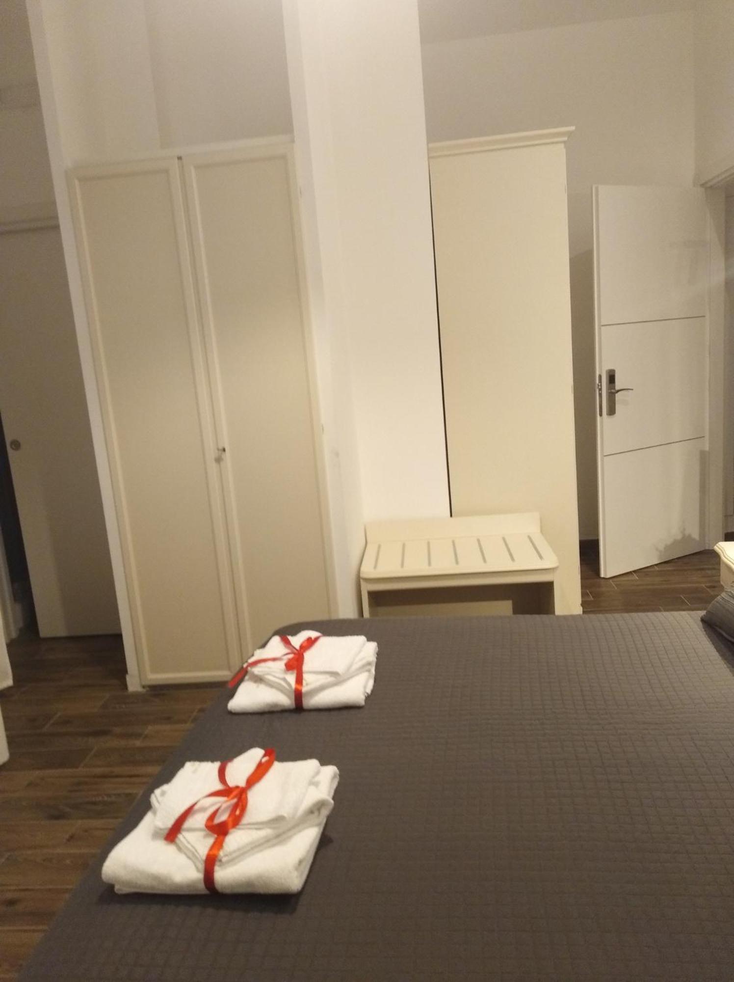 Domus Al Corso Con Servizio B&B Canosa di Puglia Bagian luar foto