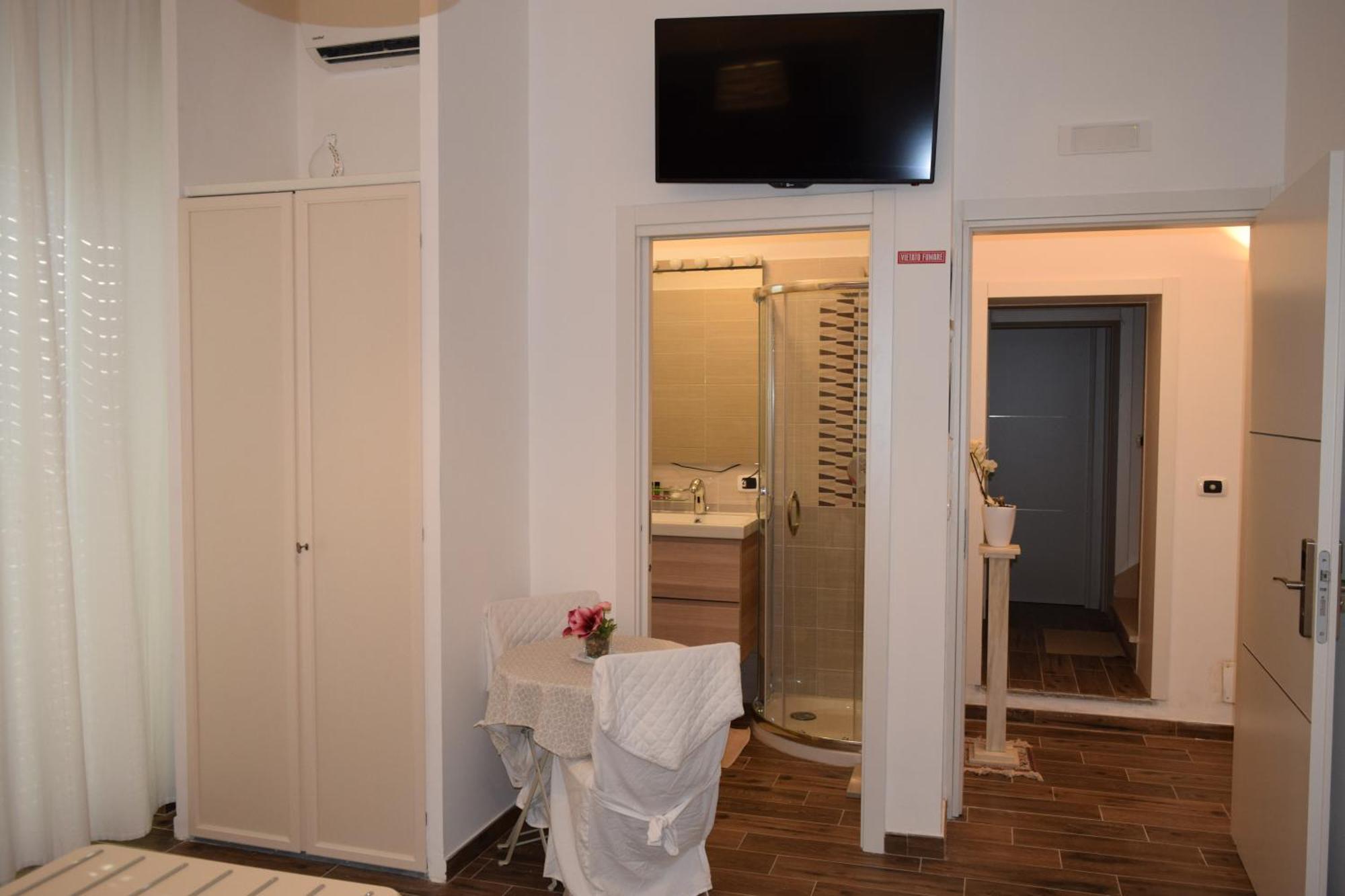 Domus Al Corso Con Servizio B&B Canosa di Puglia Bagian luar foto