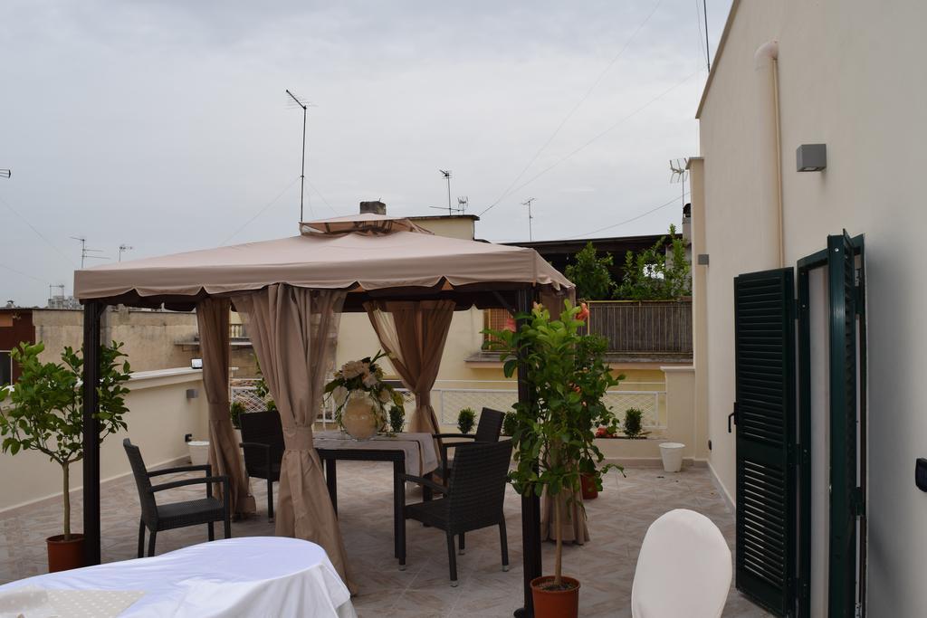 Domus Al Corso Con Servizio B&B Canosa di Puglia Bagian luar foto