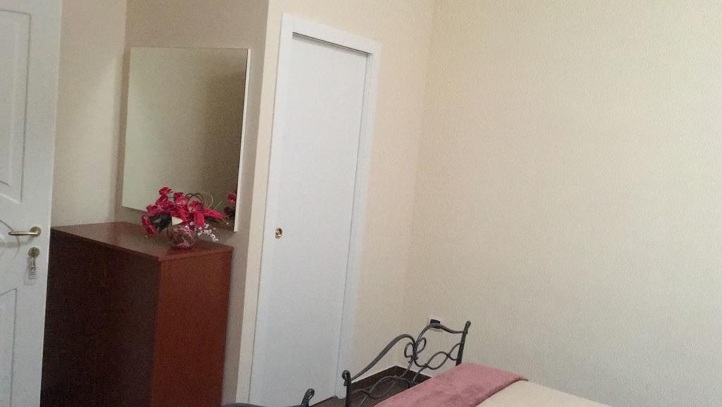 Domus Al Corso Con Servizio B&B Canosa di Puglia Bagian luar foto